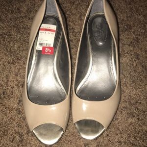 Wedge shoes open toe